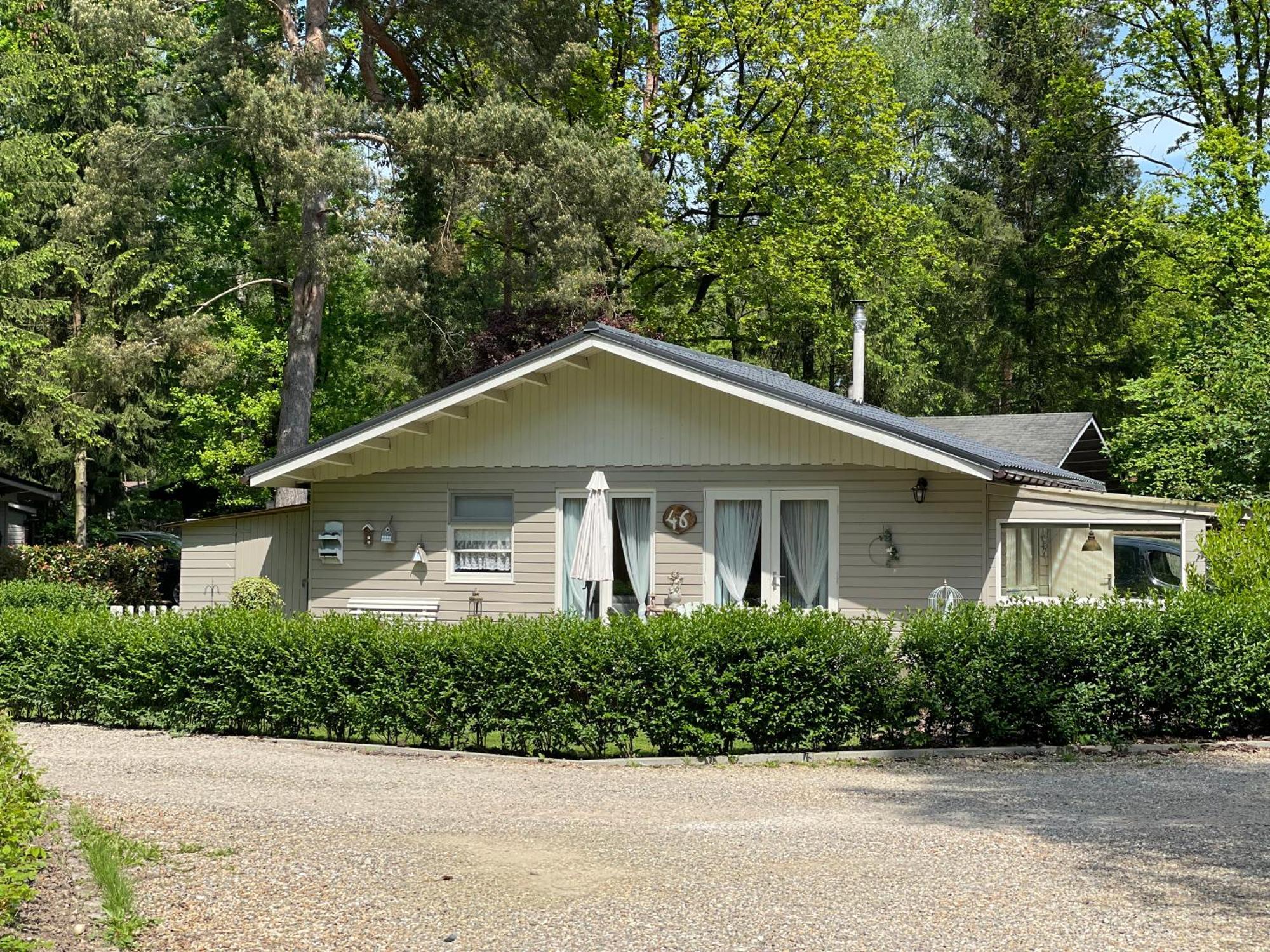 Chalet Sint-Hubertus Zutendaal Luaran gambar